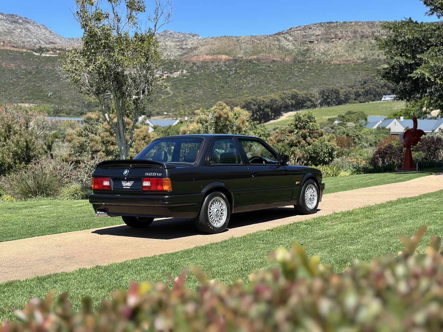 1991 BMW 325iS