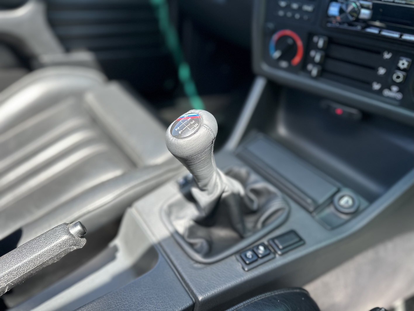 1991 BMW 325iS