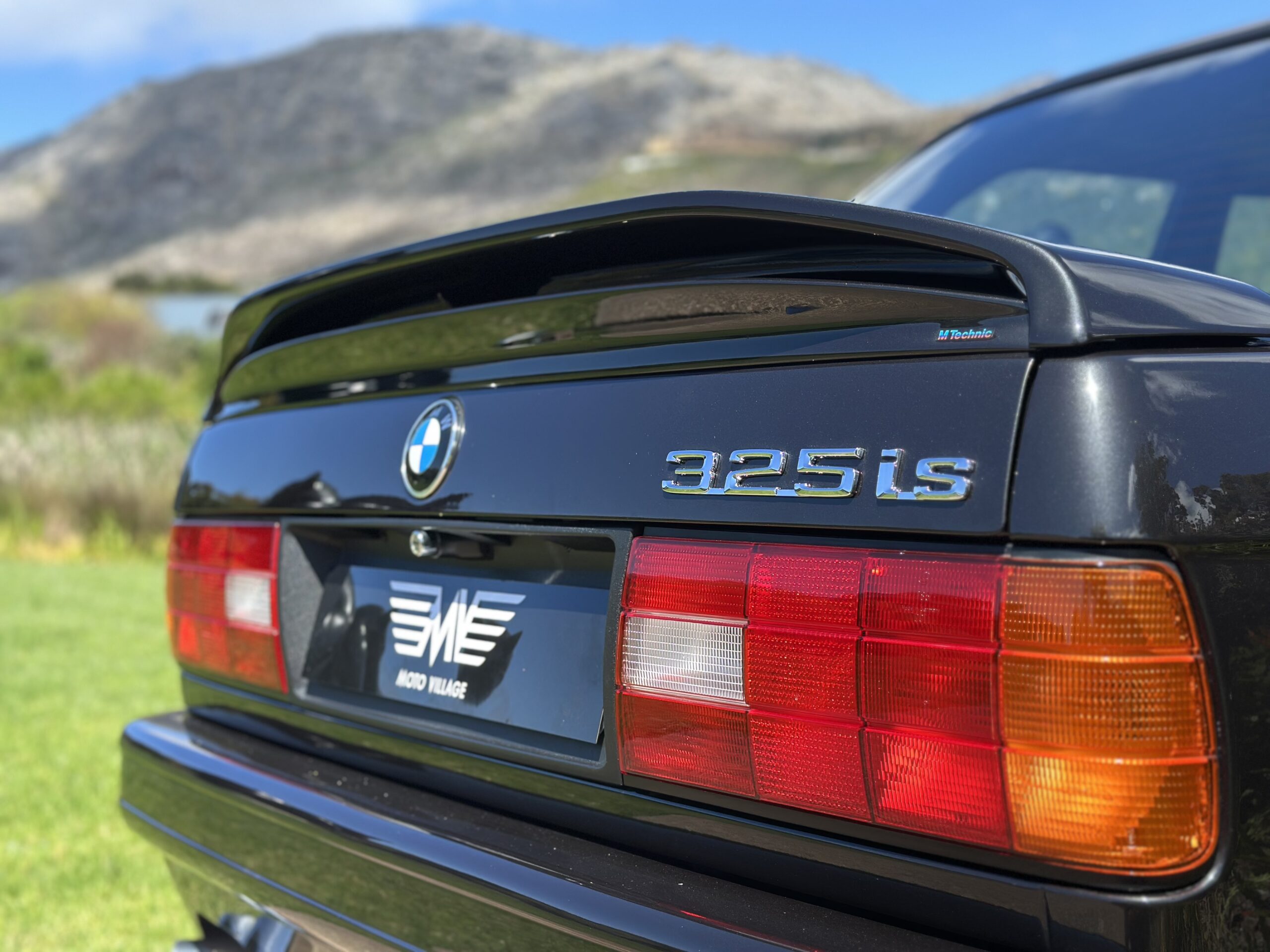 1991 BMW 325iS