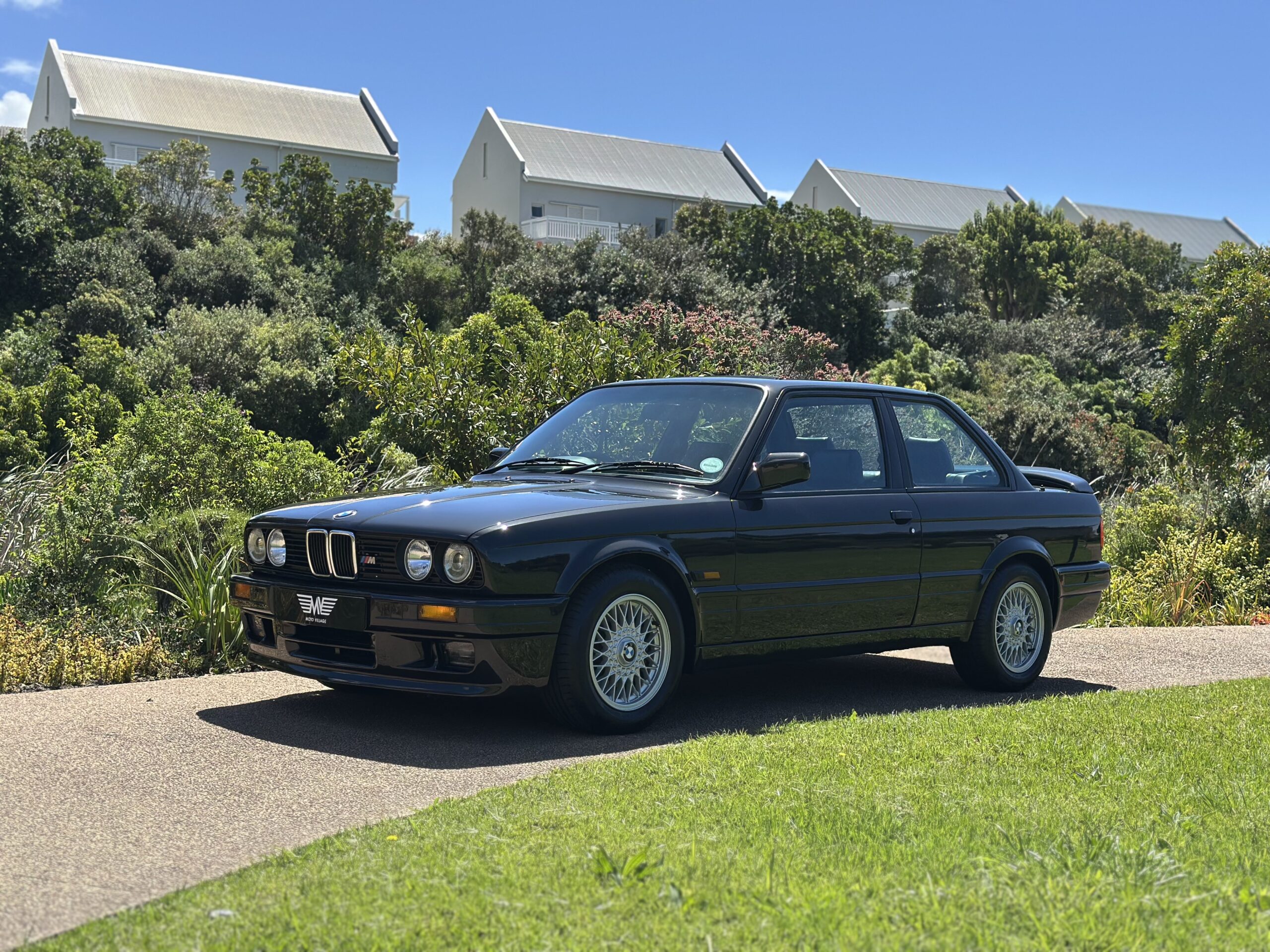 1991 BMW 325iS