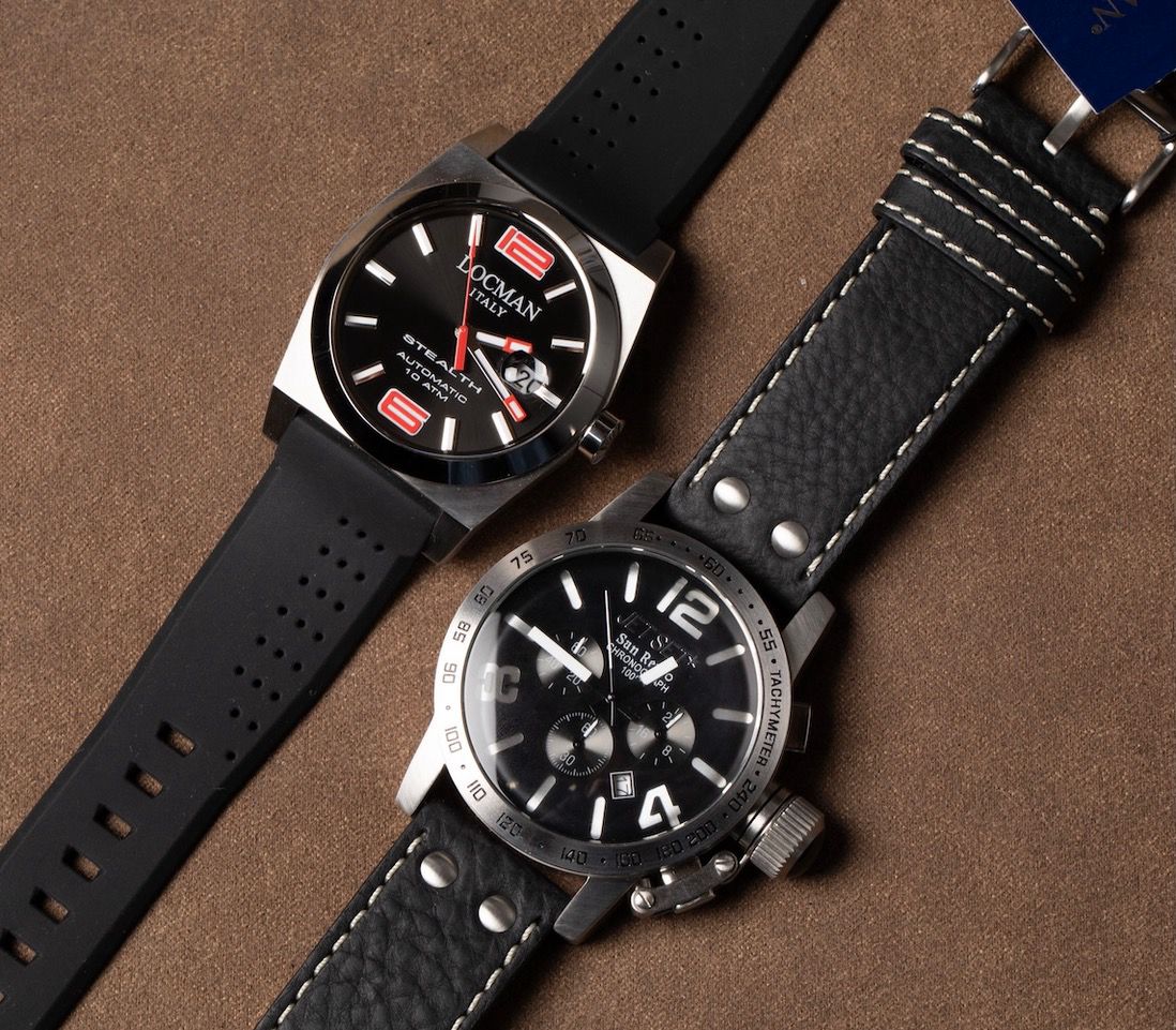 Liquidation auction lot watches