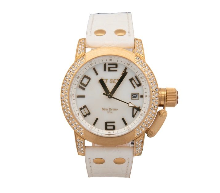 Liquidation auction lot watches